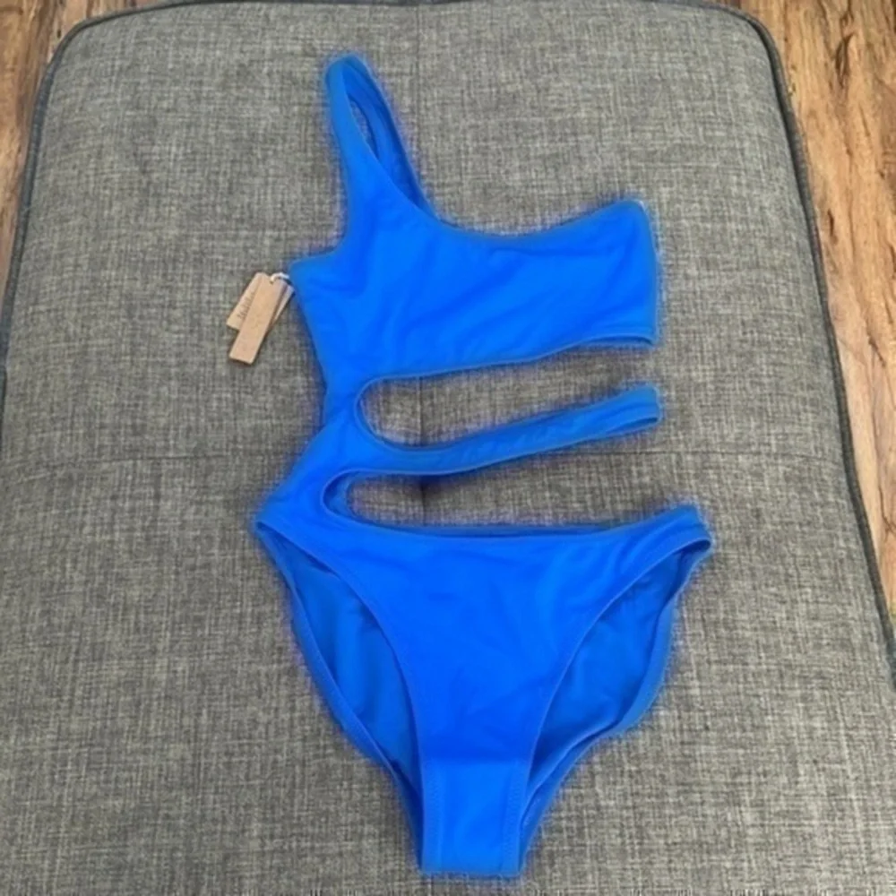 💕Skims Swim One Shoulder MONOKINI💕